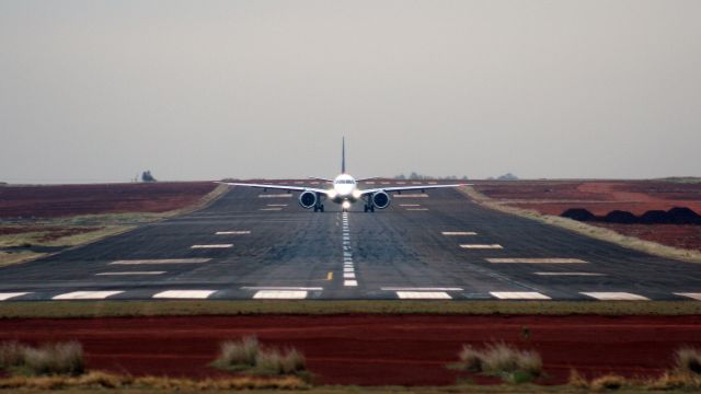 EMBRAER ERJ-190-400 (PS-AEE)