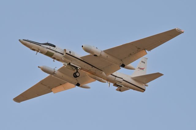 Lockheed ER-2 (N806NA) - NASA 806 ER-2 with lots of sensors returning to Palmdale after a flight over the Pacific. July 11, 2022