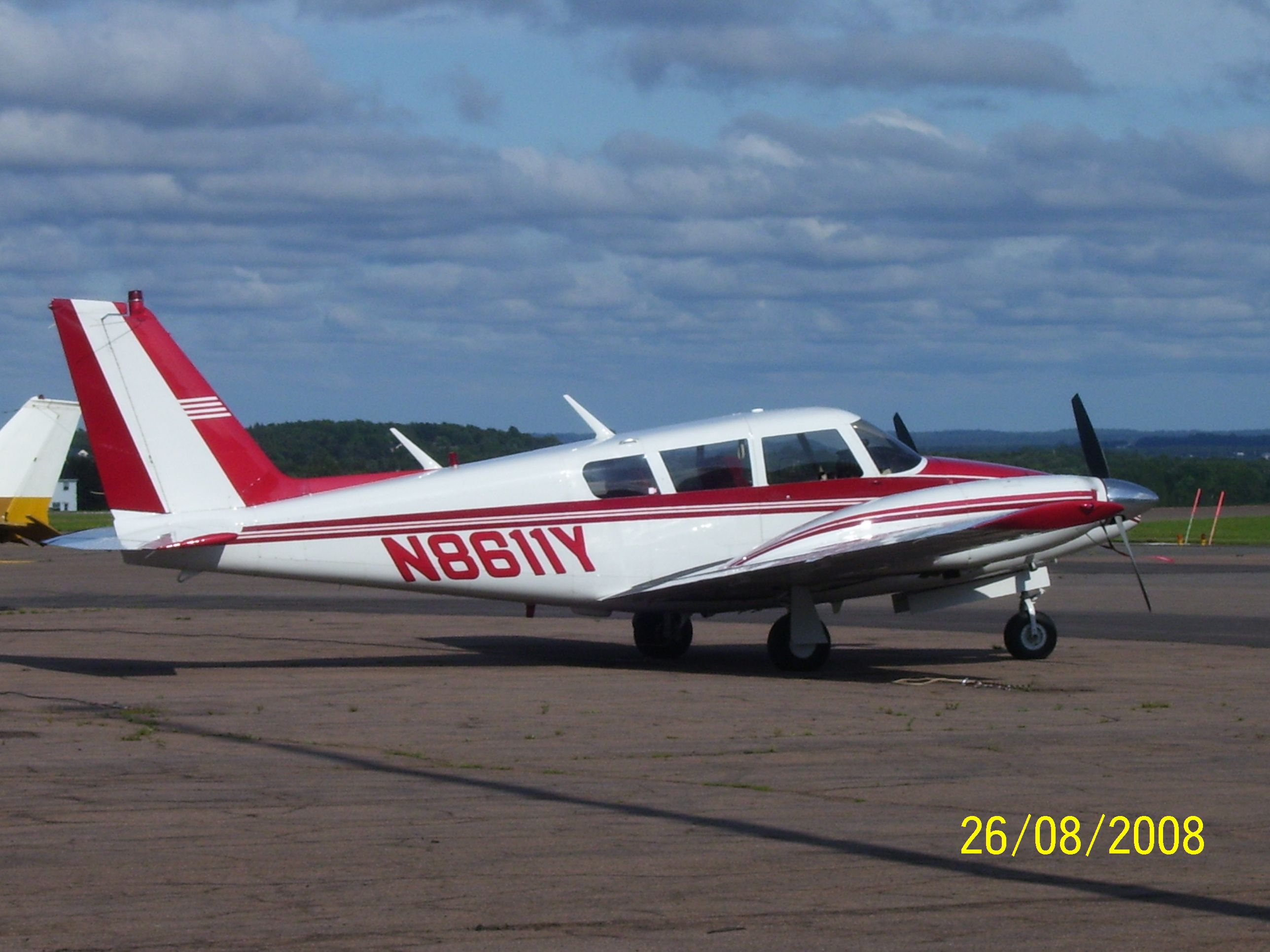 Piper PA-30 Twin Comanche (N8611Y)