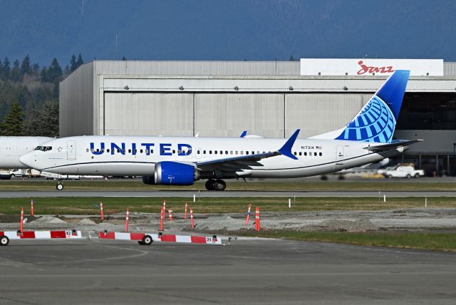 Boeing 737 MAX 8 (N17314)