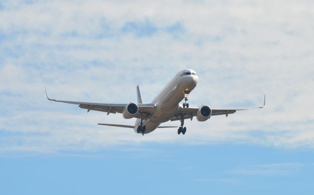 BOEING 757-300 (N74856)