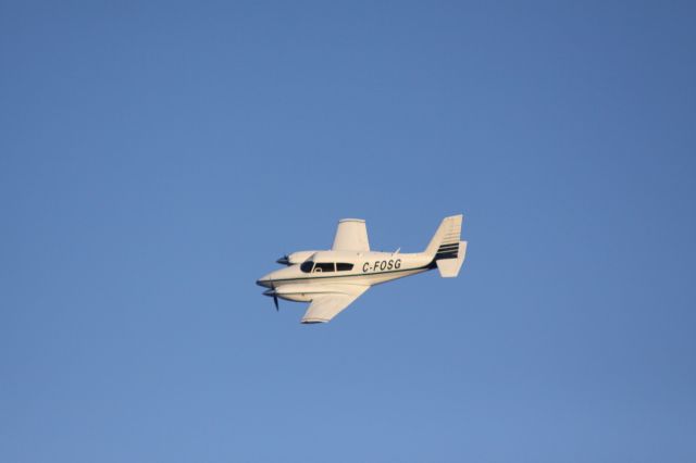 Piper PA-30 Twin Comanche (C-FOSG) - Turbo Twin Comanche