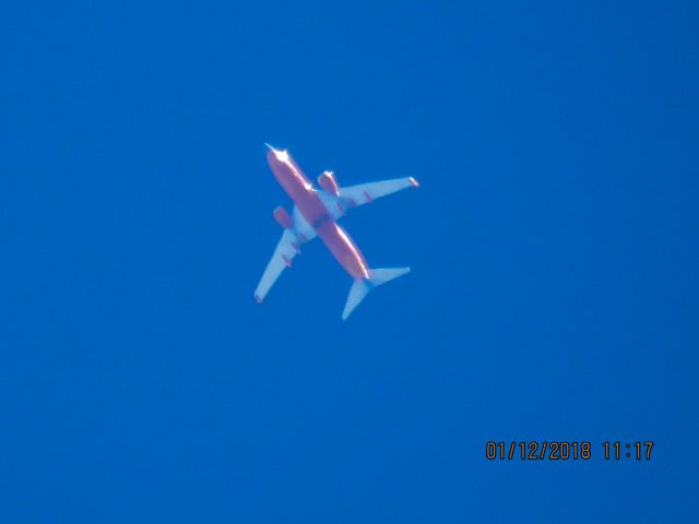Boeing 737-700 (N7728D)