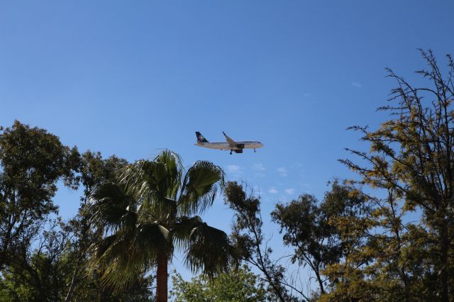 Airbus A320 — - FINAL APPROACH 27 MMTJ