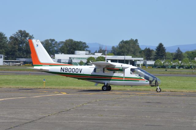 Partenavia P-68 (N9000V) - Taxiing for departure. Locally-based and doing a training flight. Owned by the state of Oregon, most likely for aerial survey/imaging for the forest service.