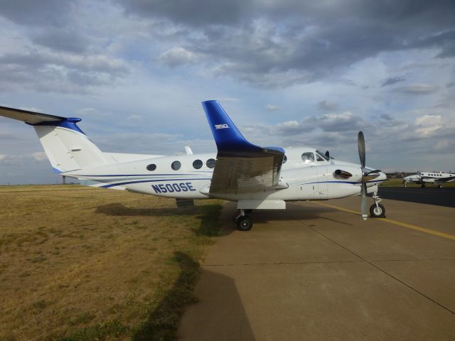 Beechcraft Super King Air 300 (N500SE)