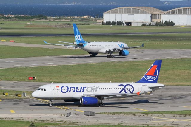 Airbus A320 (TC-OBE)