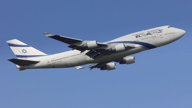 Boeing 747-400 (4X-ELA)