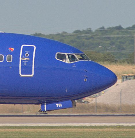 Boeing 737-700 (N791SW)