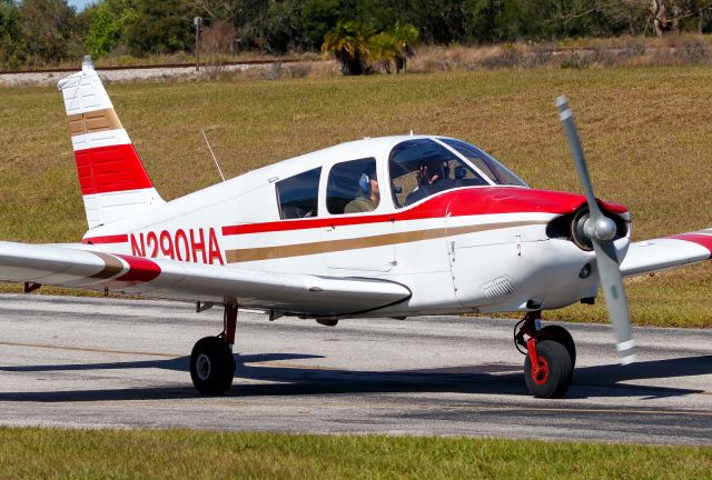 Piper Cherokee (N290HA)