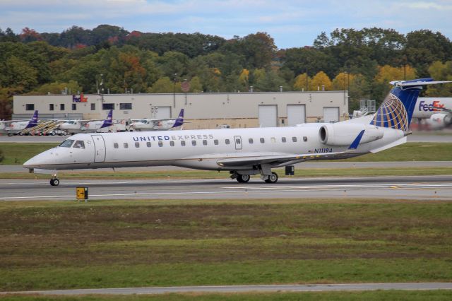 Embraer EMB-145XR (N11194)