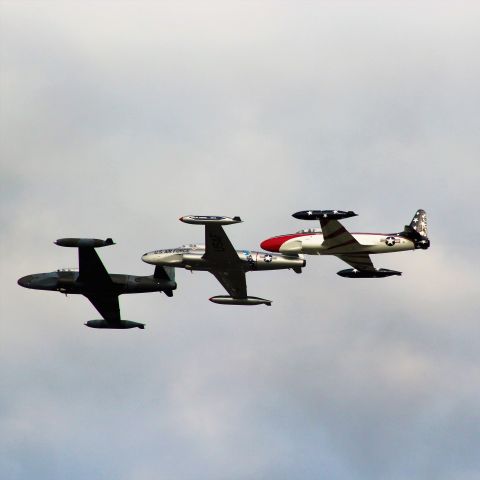 Lockheed T-33 Shooting Star — - Tight Formation