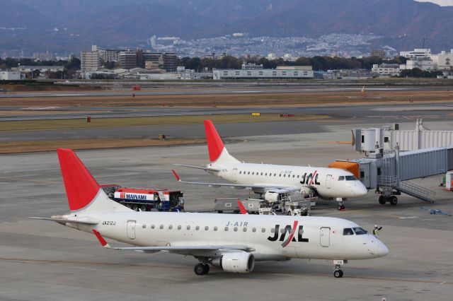 Embraer 170/175 (JA212J)