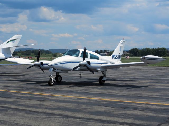 Cessna Skylane (N123MN) - Very nice!
