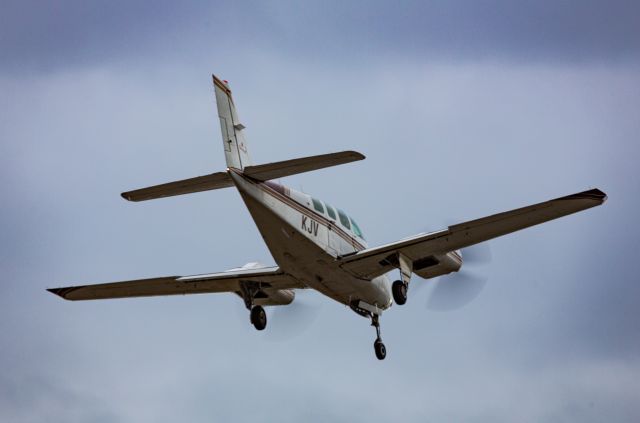 Beechcraft Baron (58) (ZK-KJV)