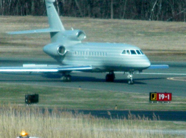 Dassault Falcon 900 (N900SJ)