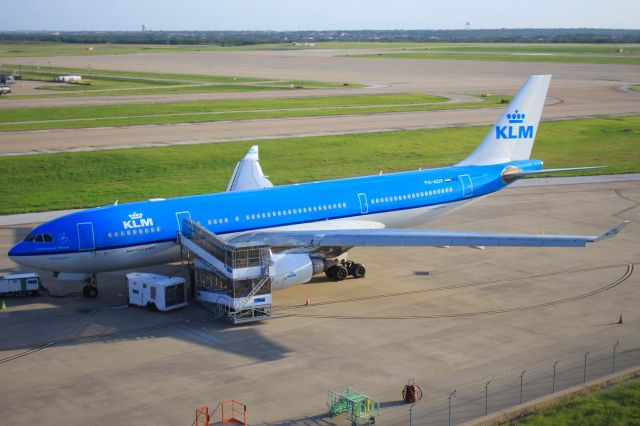 Airbus A330-200 (PH-AOF)