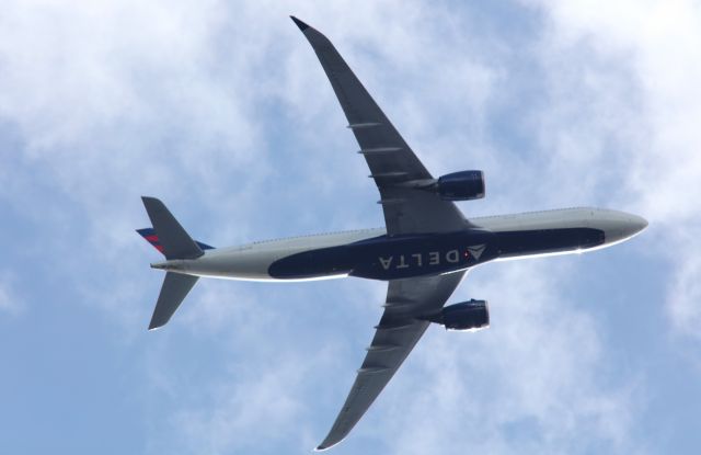 Airbus A330-900 (N403DX) - PVG  11-2-2024