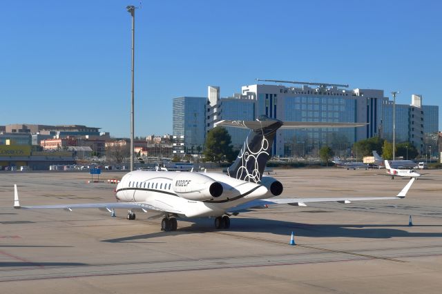 Bombardier Global Express (N102CF) - Bombardier Global Express-BD-700-1A10 N102CF in Madrid 