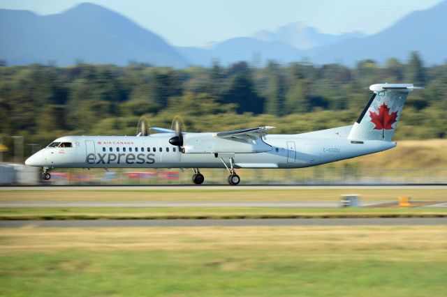 de Havilland Dash 8-400 (C-GGDU)