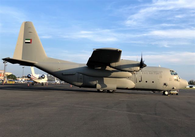 Lockheed C-130 Hercules (N1214)