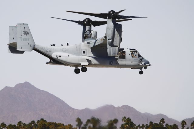 Bell V-22 Osprey (16-8286) - Osprey landing vertically at MCAS Yuma.