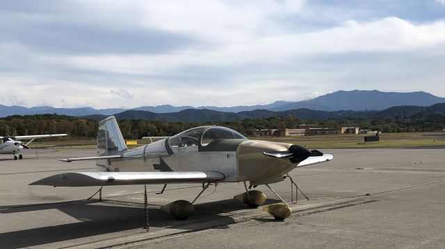 Vans RV-6 (N841XS) - The Great Smokey Mountians in the background.