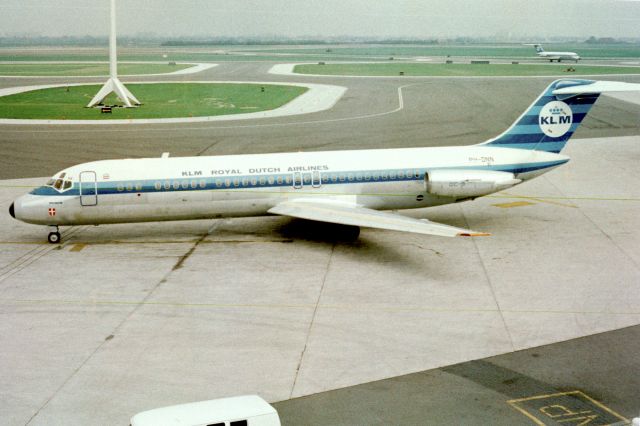McDonnell Douglas DC-9-30 (PH-DNN) - 1968 at Amsterdam