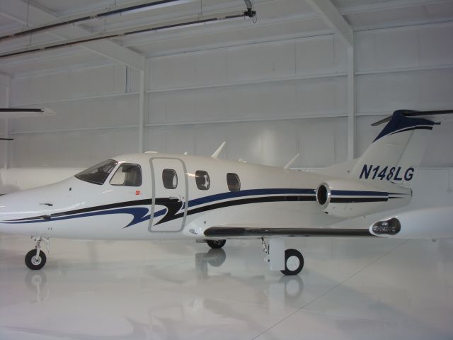 Eclipse 500 (N148LG)