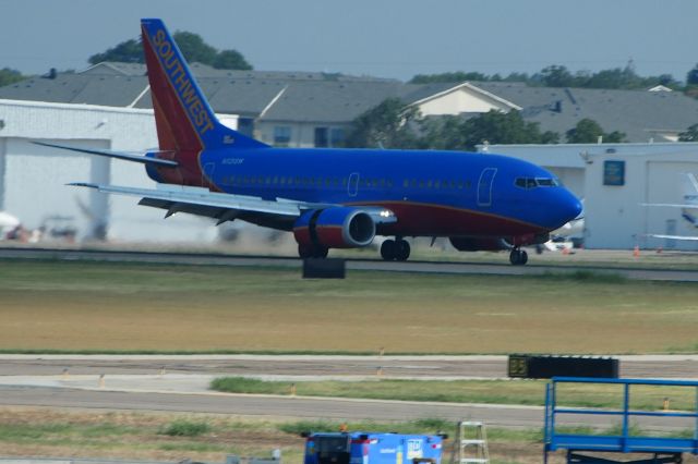 Boeing 737-700 (N521SW)