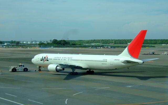 BOEING 767-300 (JA616J)