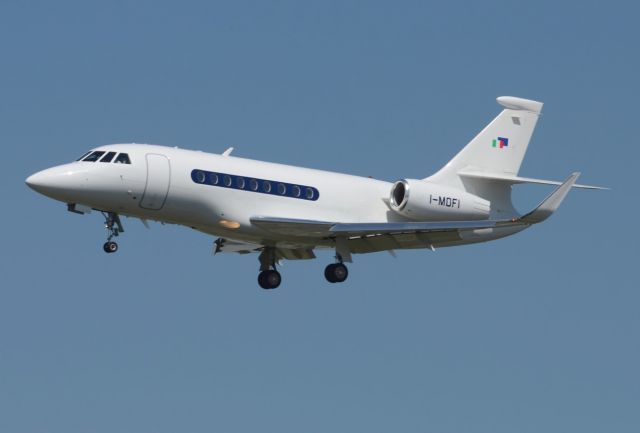 Dassault Falcon 2000 (I-MOFI)