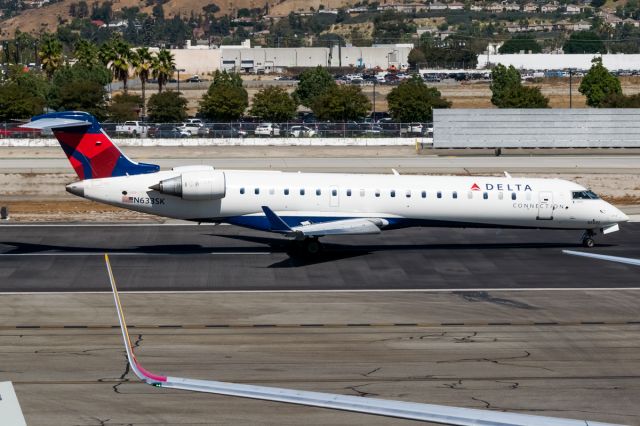 Canadair Regional Jet CRJ-700 (N633SK) - Rolling on in after a quick skip from SLC