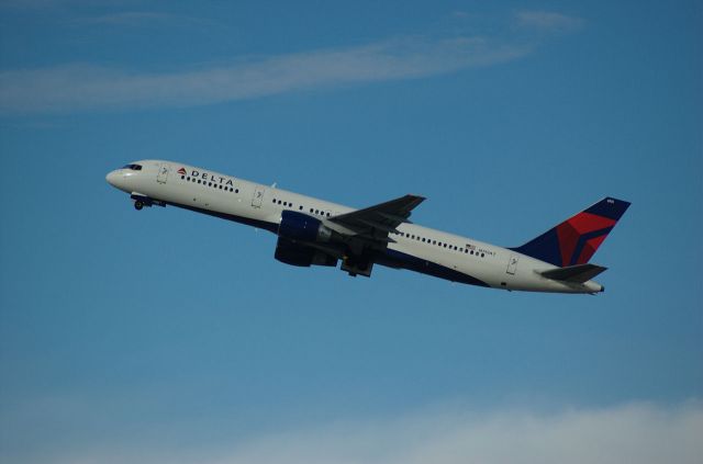 Boeing 757-200 (N750AT)