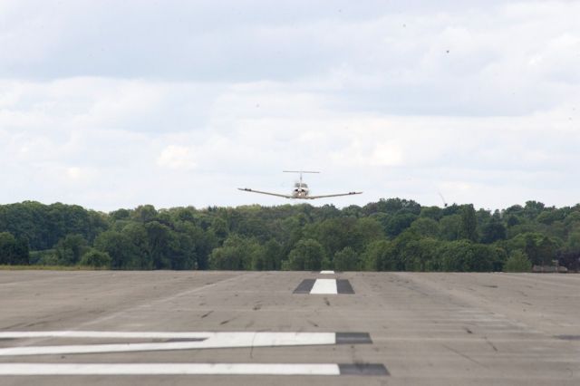 Piper Saratoga —