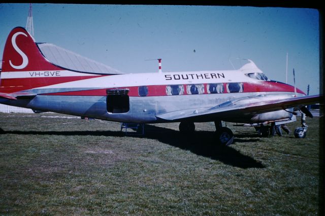 VH-GVE — - Dove VH-GVE at Flinders Island in later colour scheme, cica 1958