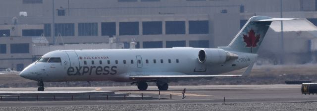 Canadair Regional Jet CRJ-200 (C-GGJA)
