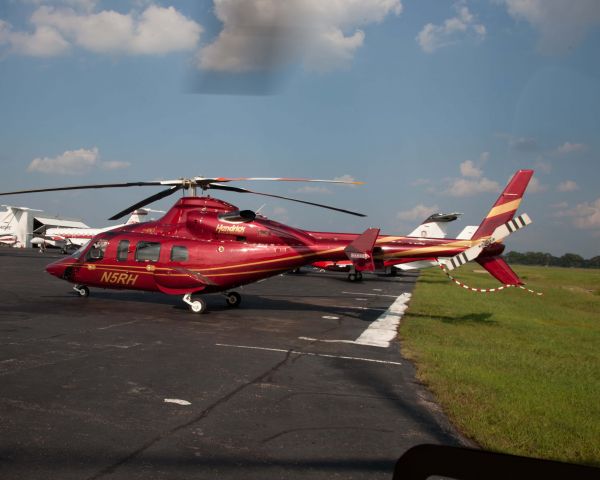 Bell 222 (N5RH) - Hendrick Motorsports