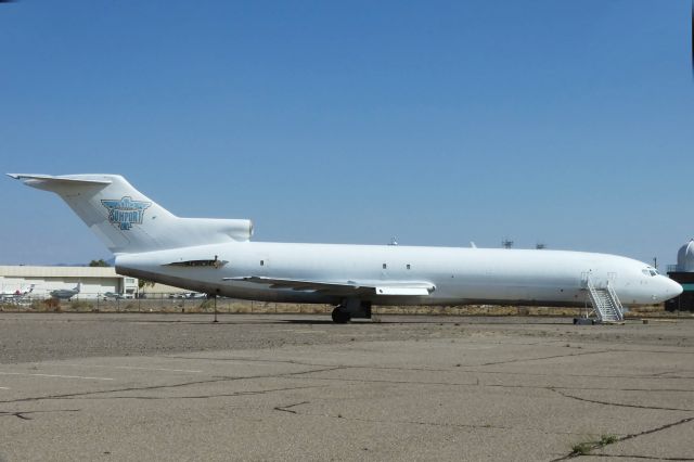 BOEING 727-200 (N485FE)