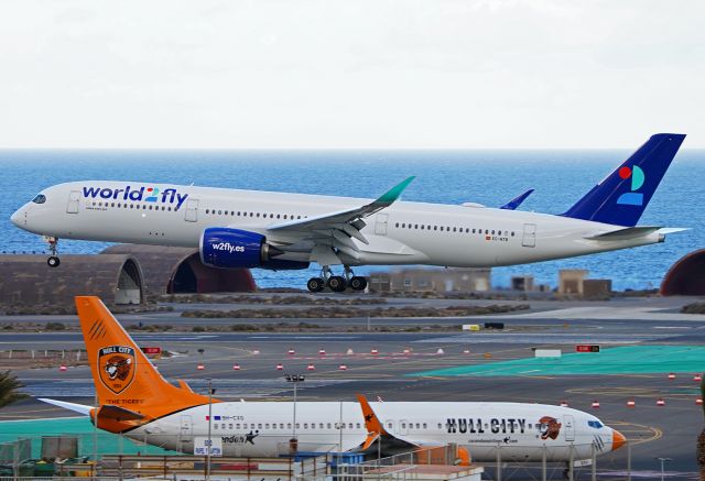 Airbus A350-900 (EC-NTB)