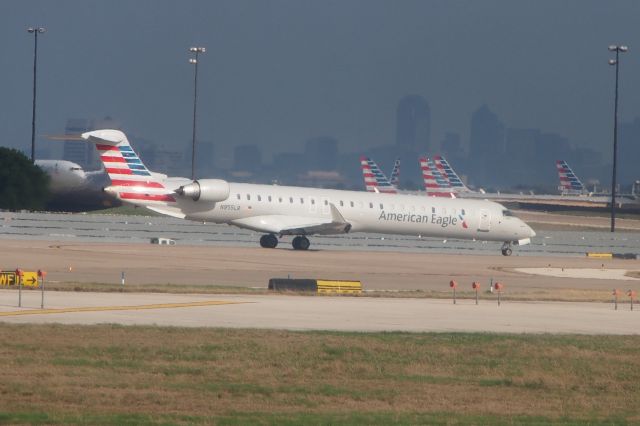 Canadair Regional Jet CRJ-200 (N955LR)