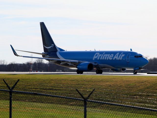 Boeing 737-800 (N5683A)