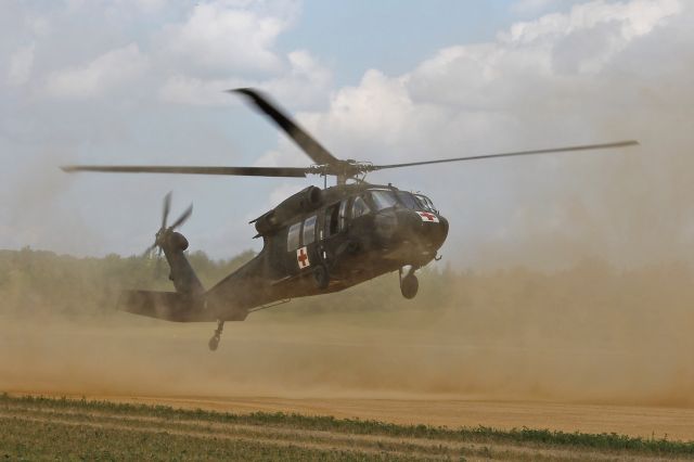 Sikorsky S-70 (8223698) - A US Army National Guard UH-60 Blackhawk (82-23698, c/n 70-521) comes in for another “DUSTOFF” MedEvac sortie on 17 Jul 2013.