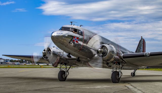 Douglas DC-3 (LN-WND) - Shot on Sola airport Stavanger Norway. www.dakotanorway.no