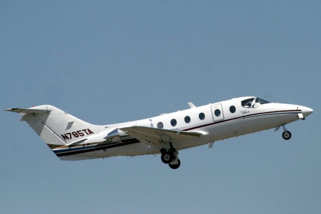 Beechcraft Beechjet (N785TA) - Airborne off rwy 1 on 30-May-07.  Reregistered N485FL 11-Oct-08, N868JL 18-Jan-13 then VH-OVS 18-Dec-13.