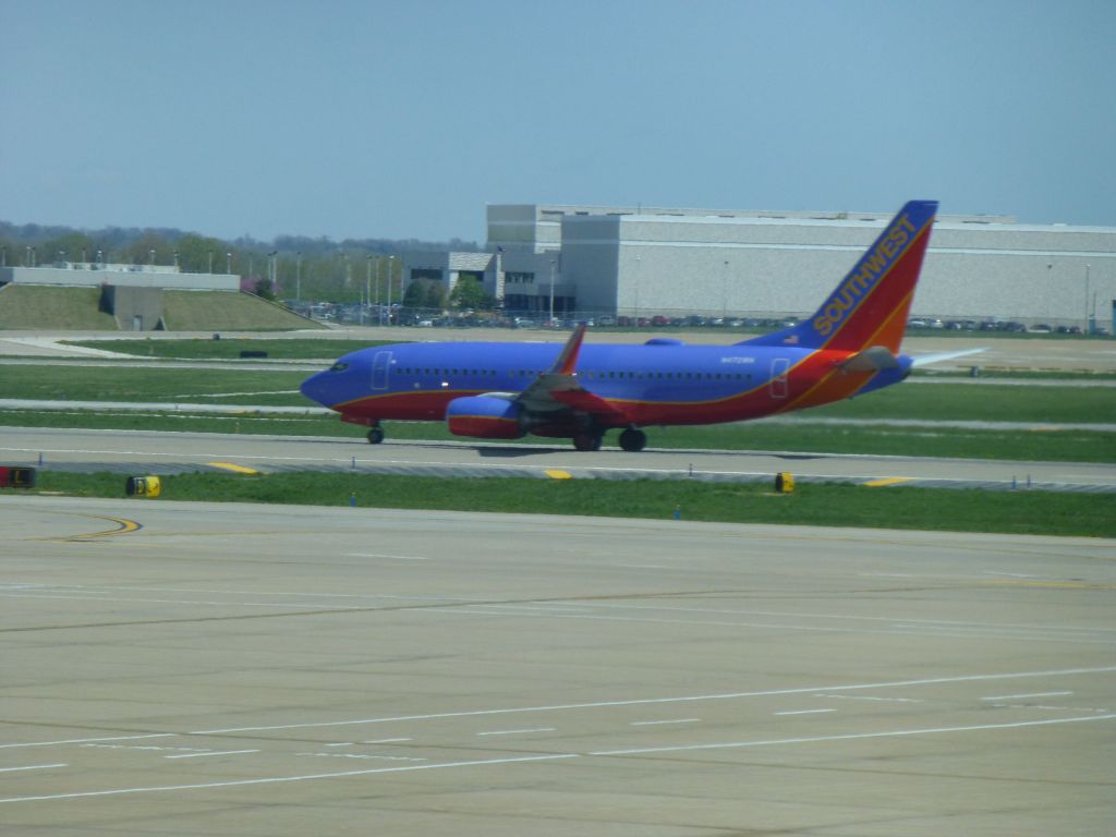 Boeing 737-700 (N472WN)