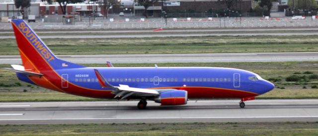 Boeing 737-700 (N624SW) - Landing roll out, 30R