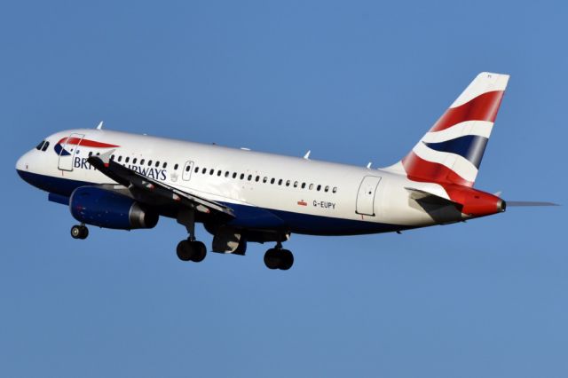 Airbus A319 (G-EUPY)