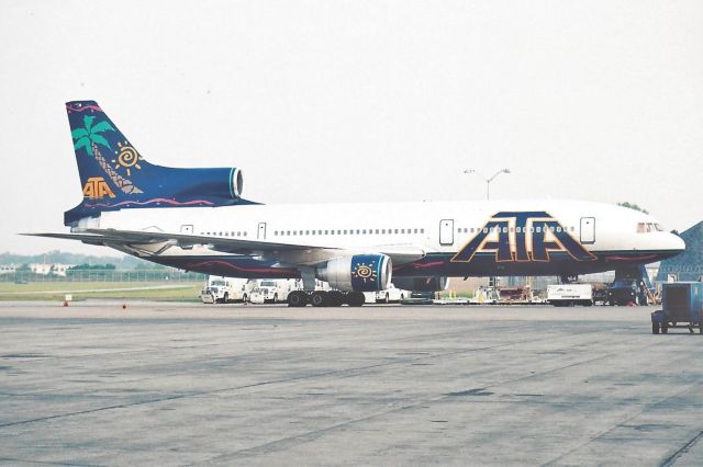 Lockheed L-1011 TriStar (N164AT)