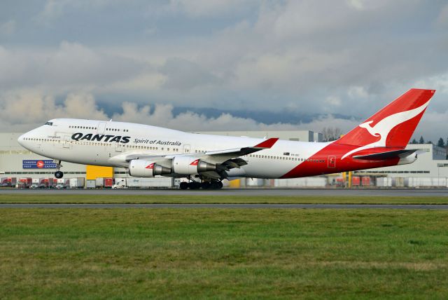 Boeing 747-400 (VH-OEI)